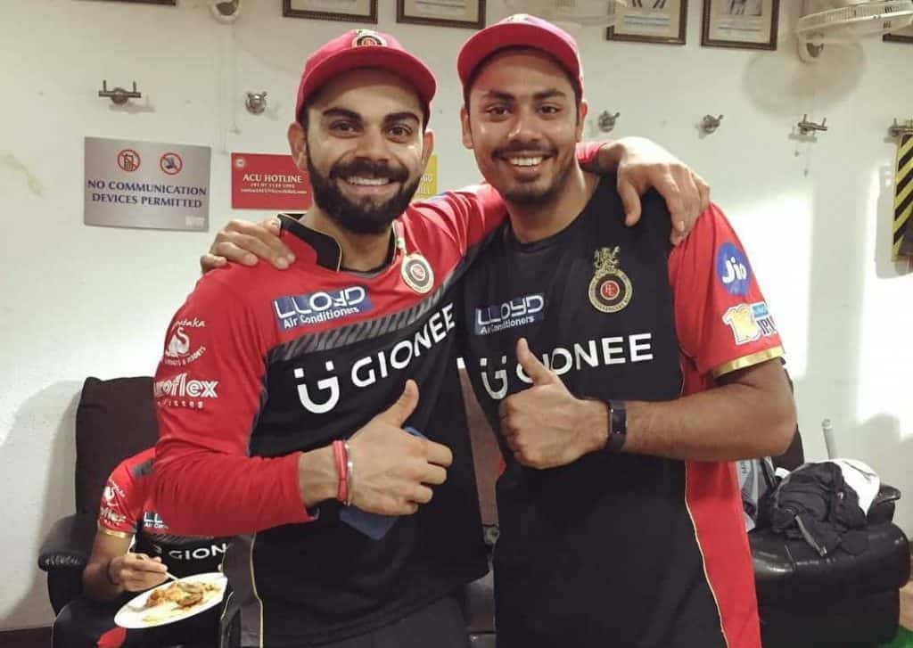 Avesh Khan with Virat Kohli