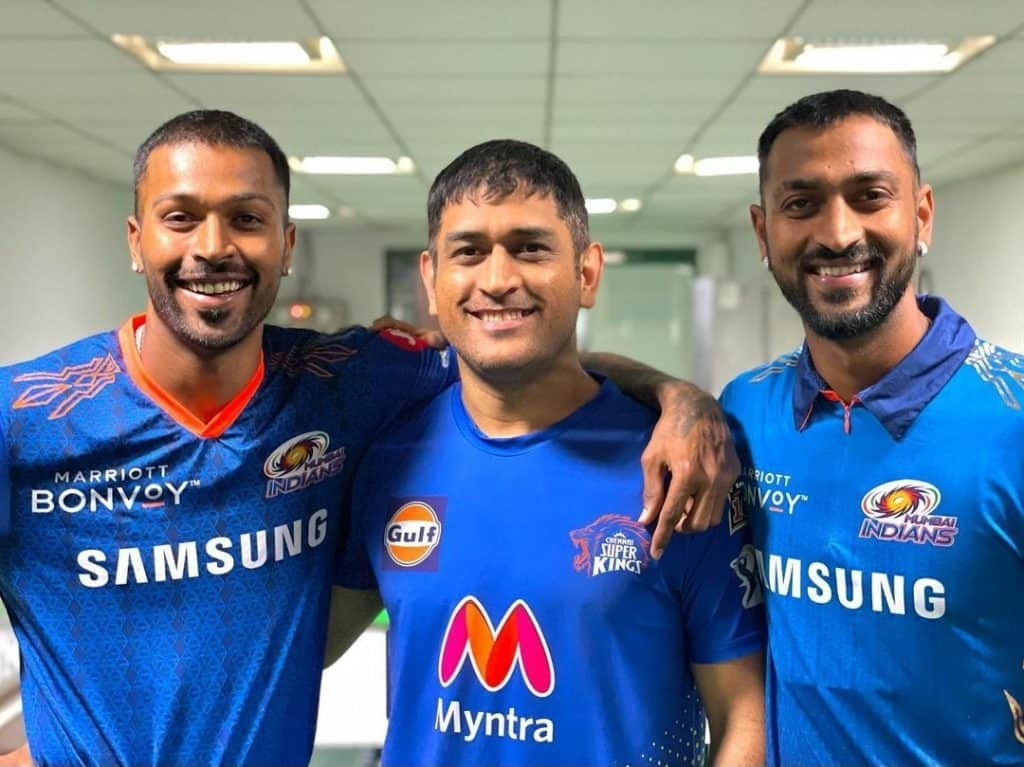 Hardik Pandya with MS Dhoni